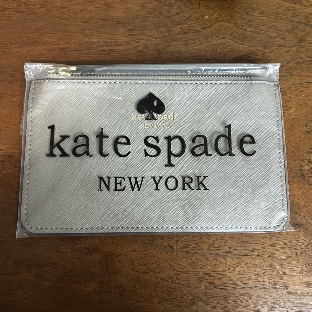NWT Kate Spade Gray Leather Wristlet